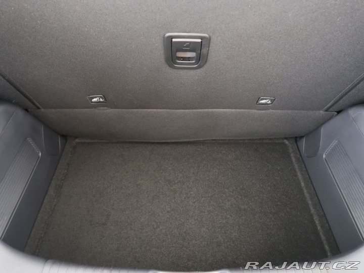 Ostatní značky Ostatní modely Leapmotor T03 70kW,CZ,1Maj,Dojezd 394 k 1800