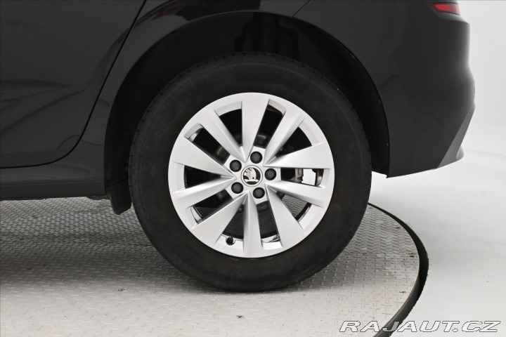 Škoda Kamiq 1,0 TSI 70kW Manuál Záruk 2023