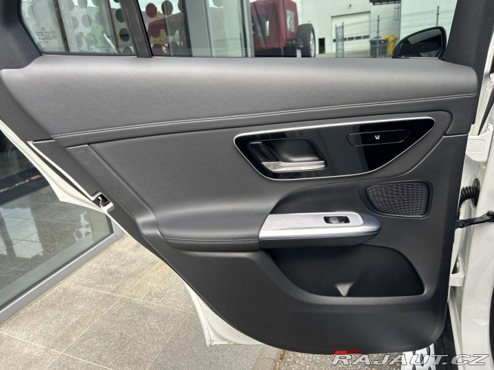 Mercedes-Benz GLC 200d 4MATIC kupé AMG 2025