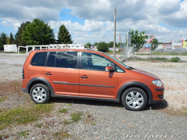 Volkswagen Touran 2.0 TDI, CROSS 125 kw AUT 2007