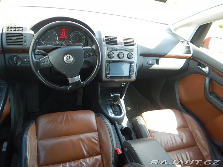 Volkswagen Touran 2.0 TDI, CROSS 125 kw AUT 2007