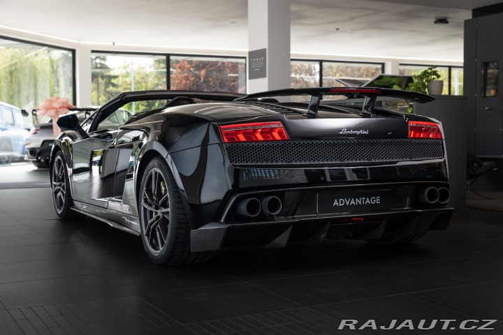Lamborghini Ostatní modely Spyder Karbo/Alcantace/Ka 2014