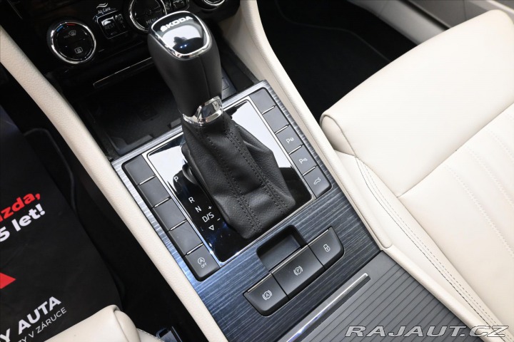 Škoda Superb 2,0 TDI 110kW DSG Style Z 2024
