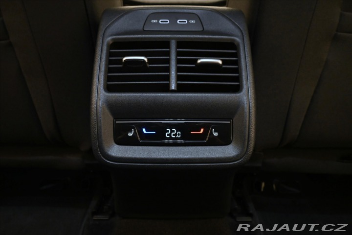 Škoda Superb 1,5 TSI 110kW DSG Selecti 2025