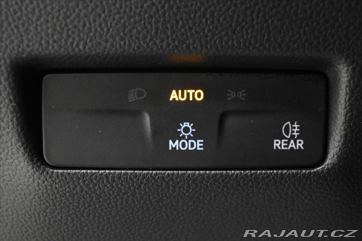 Škoda Superb 1,5 TSI 110kW DSG Selecti 2025