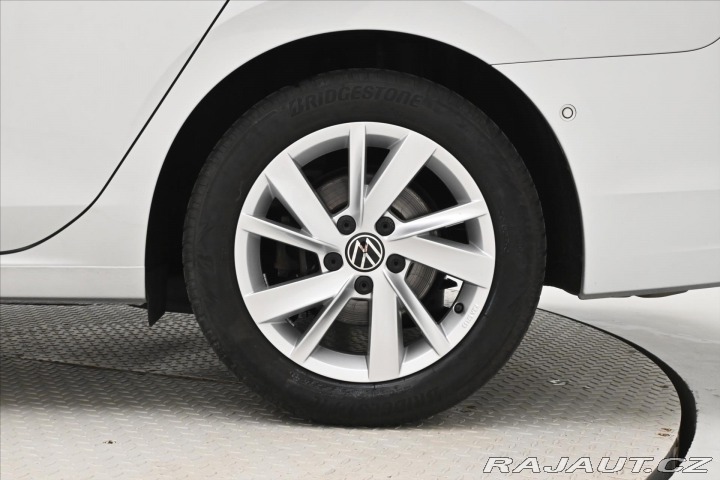 Volkswagen Golf 2,0 TDI 110 kW DSG Style 2022