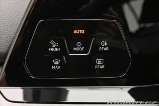 Volkswagen Golf 2,0 TDI 110 kW DSG Style 2022