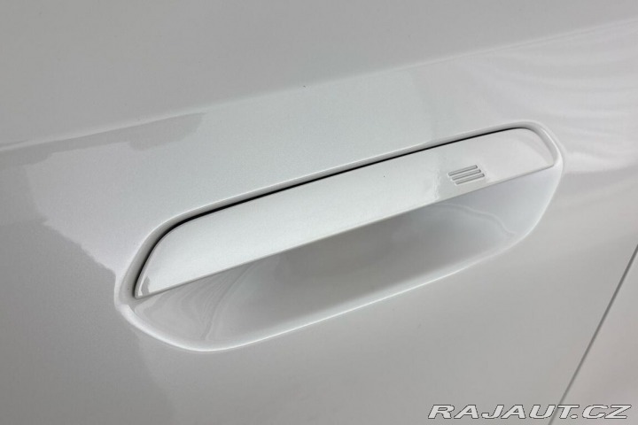 BMW 5 řady 5 Touring | 530e xDr 2025
