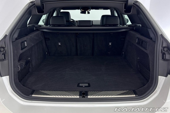 BMW 5 řady 5 Touring | 530e xDr 2025