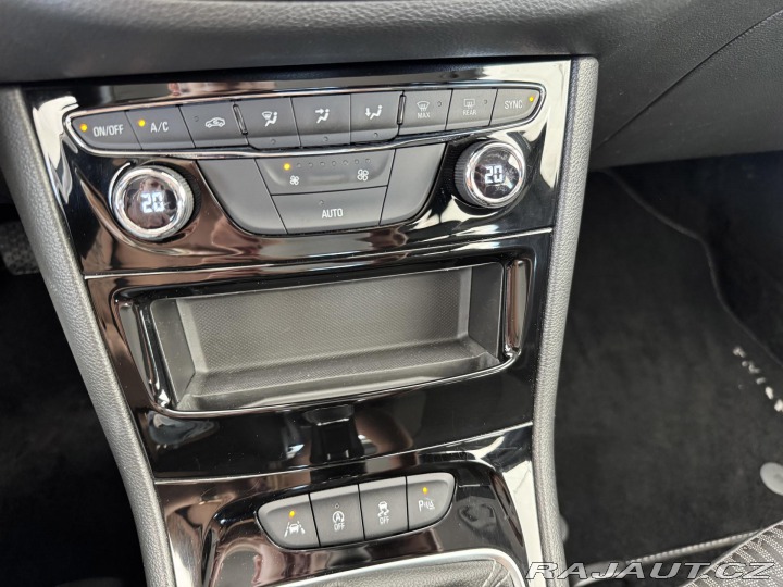 Opel Astra 1,2T 96kW*LED*Nav*Kamera* 2021