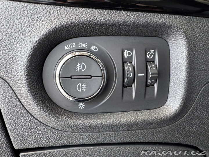 Opel Astra 1,2T 96kW*LED*Nav*Kamera* 2021