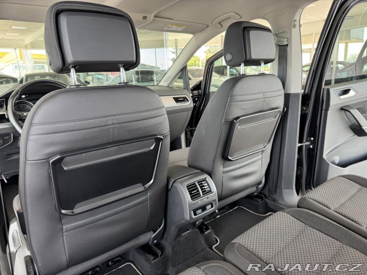 Volkswagen Touran 2,0TDI DSG*110kW*REZERVAC 2017