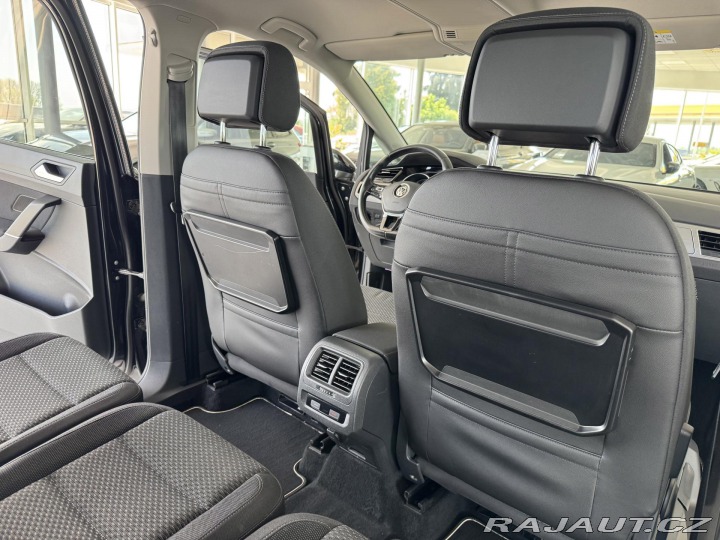 Volkswagen Touran 2,0TDI DSG*110kW*REZERVAC 2017