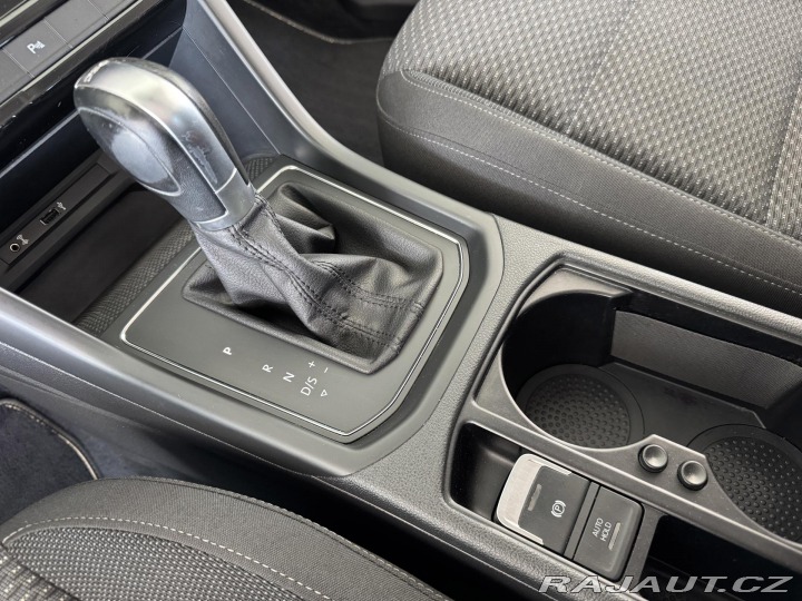 Volkswagen Touran 2,0TDI DSG*110kW*Tažné*7M 2017