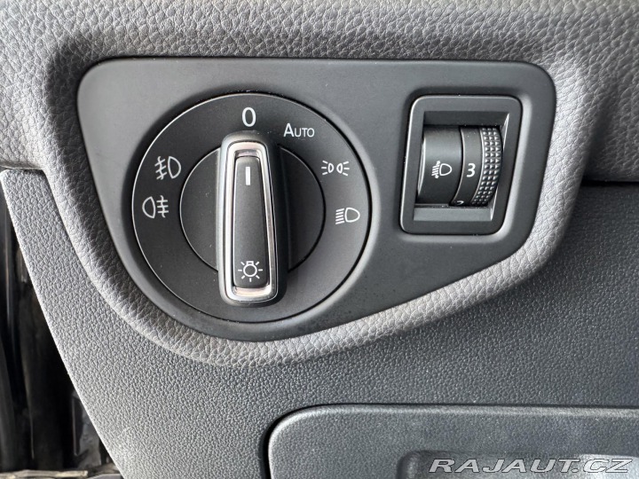 Volkswagen Touran 2,0TDI DSG*110kW*REZERVAC 2017