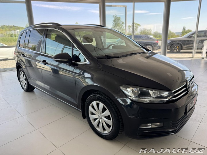 Volkswagen Touran 2,0TDI DSG*110kW*Tažné*7M 2017