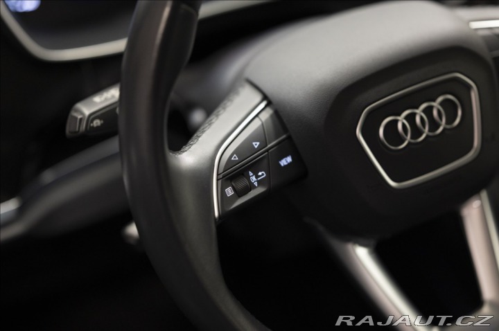 Audi Q3 1,5 35 TFSI S-LINE NAVI V 2022