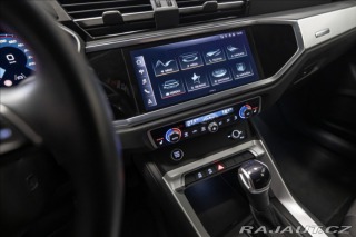 Audi Q3 1,5 35 TFSI S-LINE NAVI V 2022