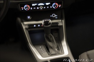 Audi Q3 1,5 35 TFSI S-LINE NAVI V 2022