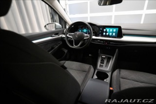 Volkswagen Golf 1,5 eTSI DSG KAMERA VÝHŘE 2023