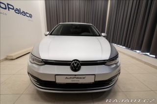 Volkswagen Golf 1,5 eTSI DSG KAMERA VÝHŘE 2023