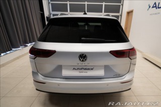 Volkswagen Golf 1,5 eTSI DSG KAMERA VÝHŘE 2023