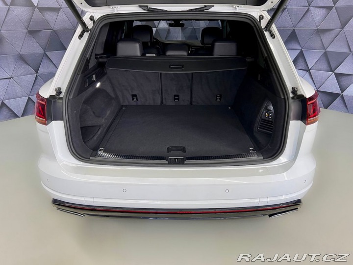 Volkswagen Touareg 3.0TDI 210KW 4MOTION R-LI 2021