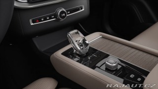 Volvo XC90 2,0 T8  Plus Dark 2026