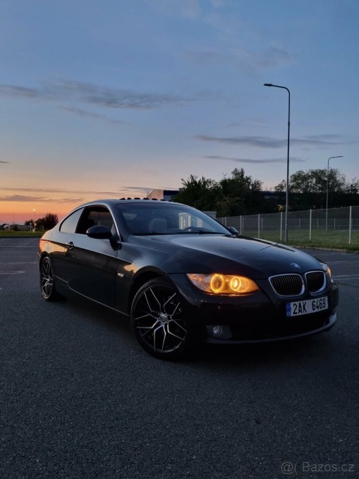 BMW 3 2,5   E92 325i automat