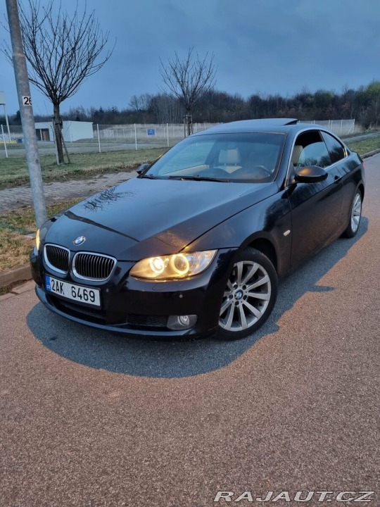 BMW 3 2,5   E92 325i automat 1800