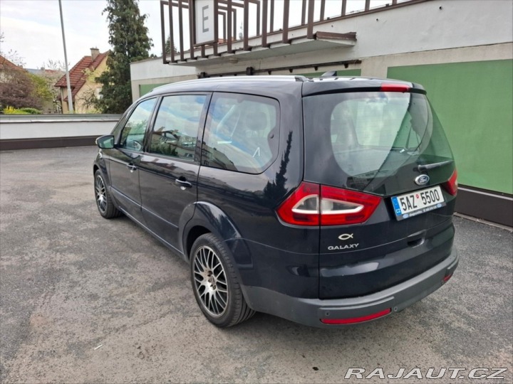 Ford Galaxy 2,0   TDCI 120 kW, 7 míst 2012