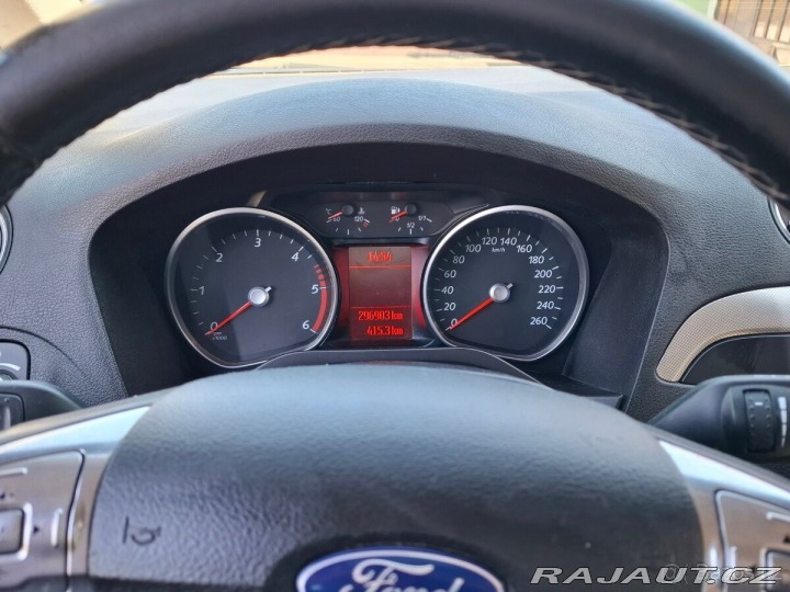 Ford Galaxy 2,0   TDCI 120 kW, 7 míst 2012