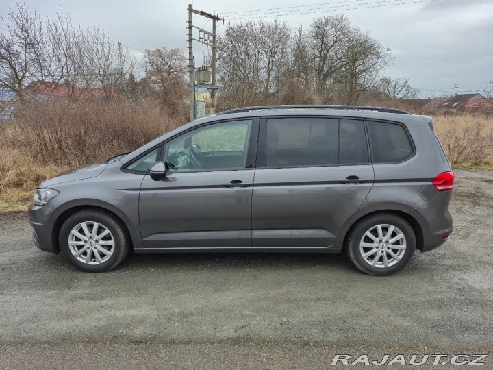 Volkswagen Touran 2,0   TDI Panorama 1800