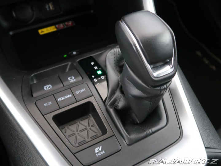 Toyota RAV4 2.5Hybrid,CZ,1Maj,Comfort 2023