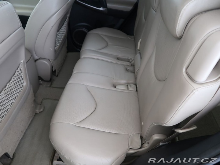Toyota RAV4 2.2D-CAT,130kW,4x4,CZ,Taž 2007