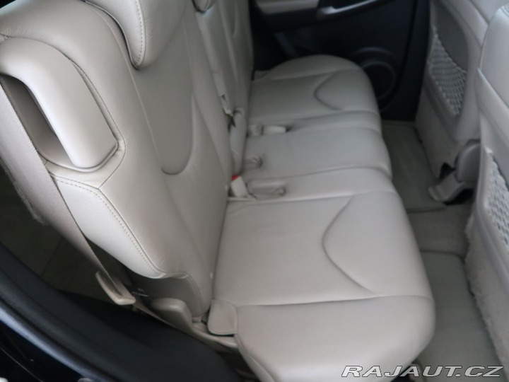 Toyota RAV4 2.2D-CAT,130kW,4x4,CZ,Taž 2007
