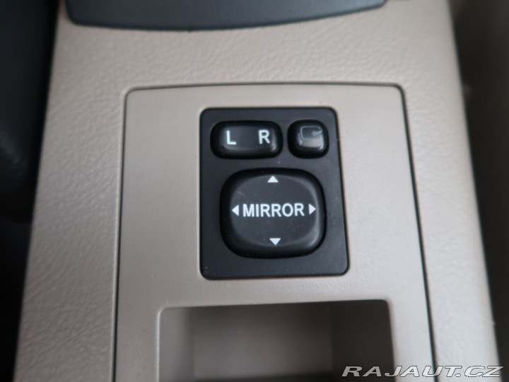 Toyota RAV4 2.2D-CAT,130kW,4x4,CZ,Taž 2007