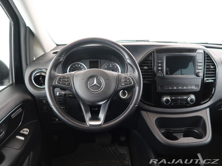 Mercedes-Benz Vito 2.0CDI,1Maj,FamilyTourerL 2021