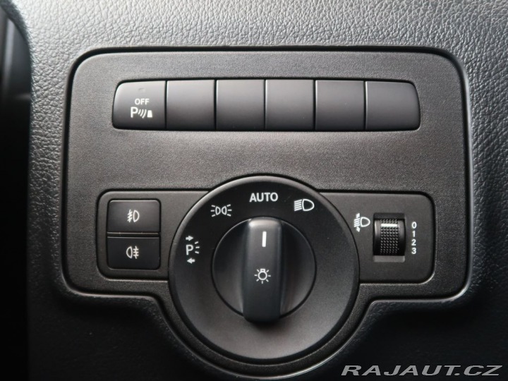 Mercedes-Benz Vito 2.0CDI,1Maj,FamilyTourerL 2021