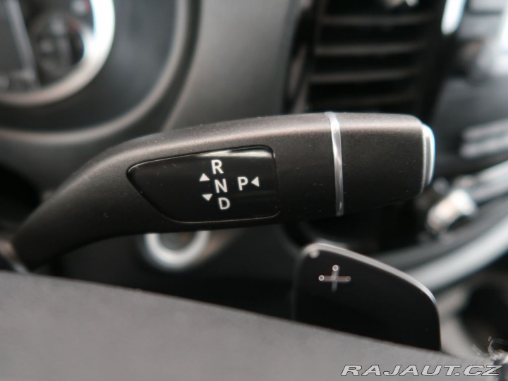 Mercedes-Benz Vito 2.0CDI,1Maj,FamilyTourerL 2021