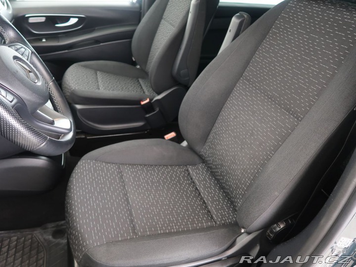 Mercedes-Benz Vito 2.0CDI,1Maj,FamilyTourerL 2021