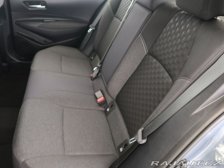 Toyota Corolla 1.5VVT-i,CZ,1Maj,Comfort 2024