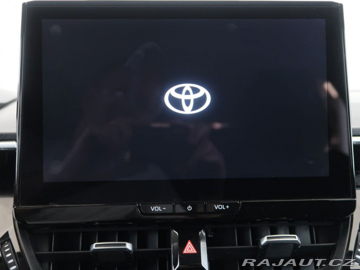 Toyota Corolla 1.5VVT-i,CZ,1Maj,Comfort 2024