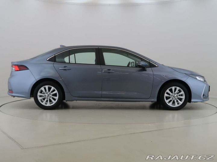 Toyota Corolla 1.5VVT-i,CZ,1Maj,Comfort 2024