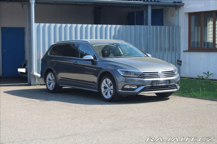 Volkswagen Passat 2,0 TSi Alltrack Highline 1800