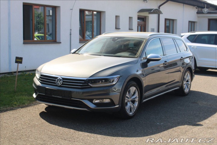 Volkswagen Passat 2,0 TSi Alltrack Highline 1800