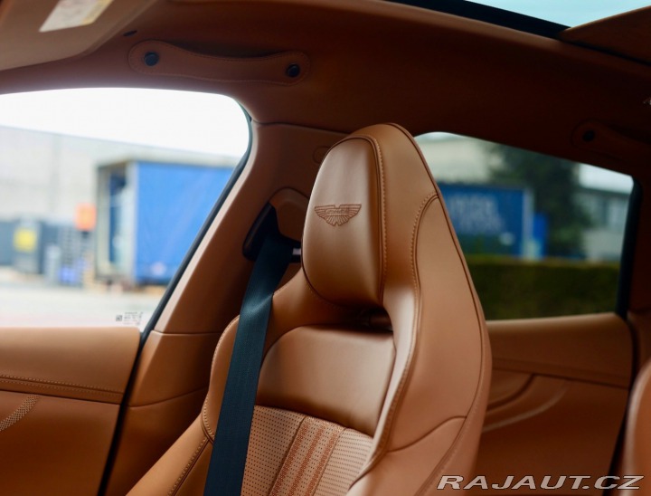 Aston Martin DBX 707, 4.0 V8 707PS | Mino 2025