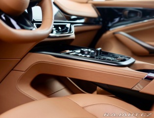 Aston Martin DBX 707, 4.0 V8 707PS | Mino 2025