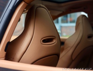 Aston Martin DBX 707, 4.0 V8 707PS | Mino 2025