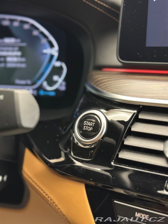 BMW 5 545e xDrive M Sport / La 2021